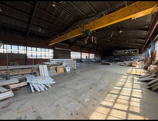 1,300M² FACTORY TO LET IN ALRODE